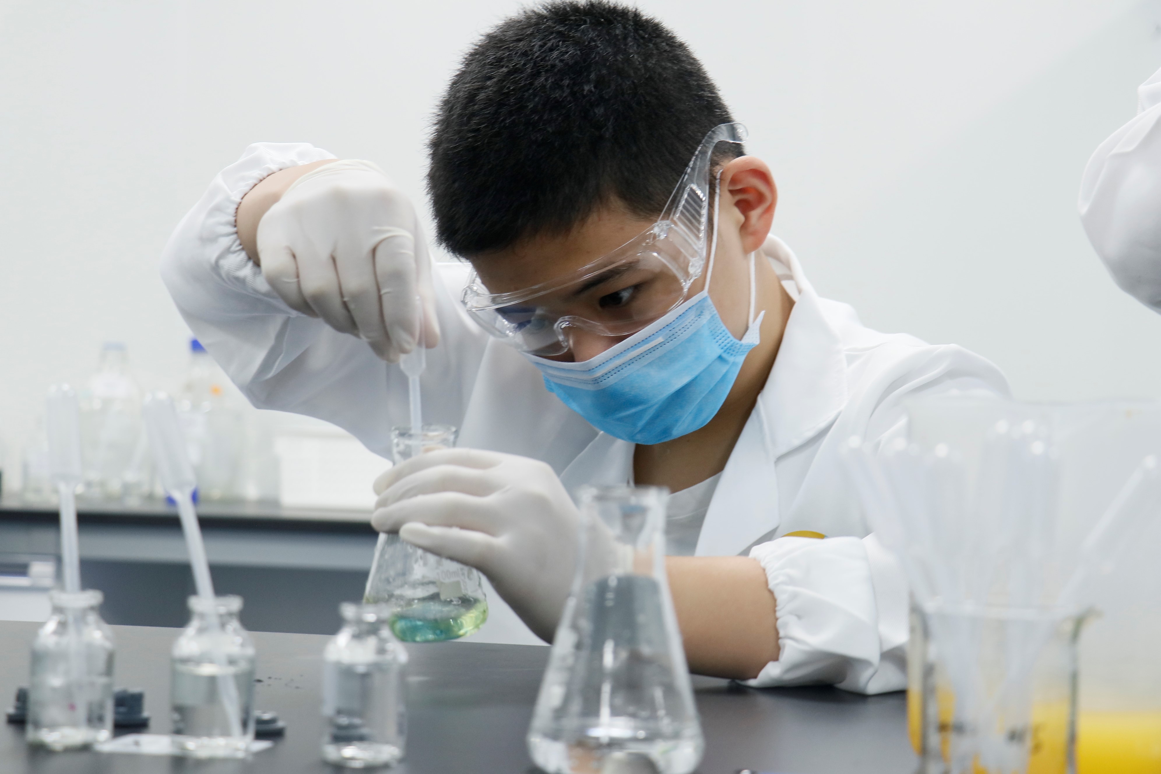 1598495180913155.jpg 1598495180913155.jpg