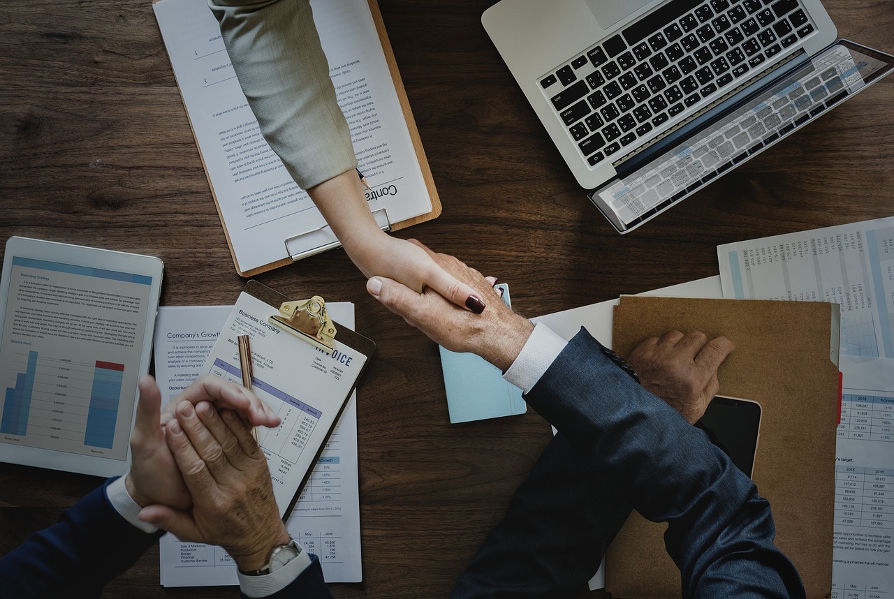 德意志銀行：美國企業(yè)違約率將因融資成本長期高企而上升